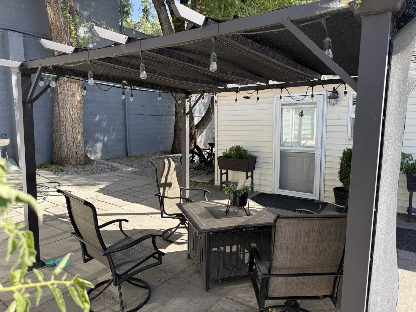 House 4's covered patio